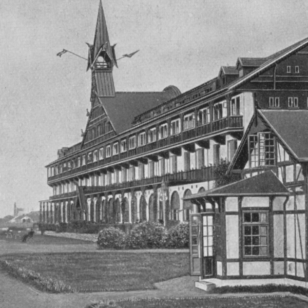 Marienlyst Badehotels gamle facade i Nordsjælland