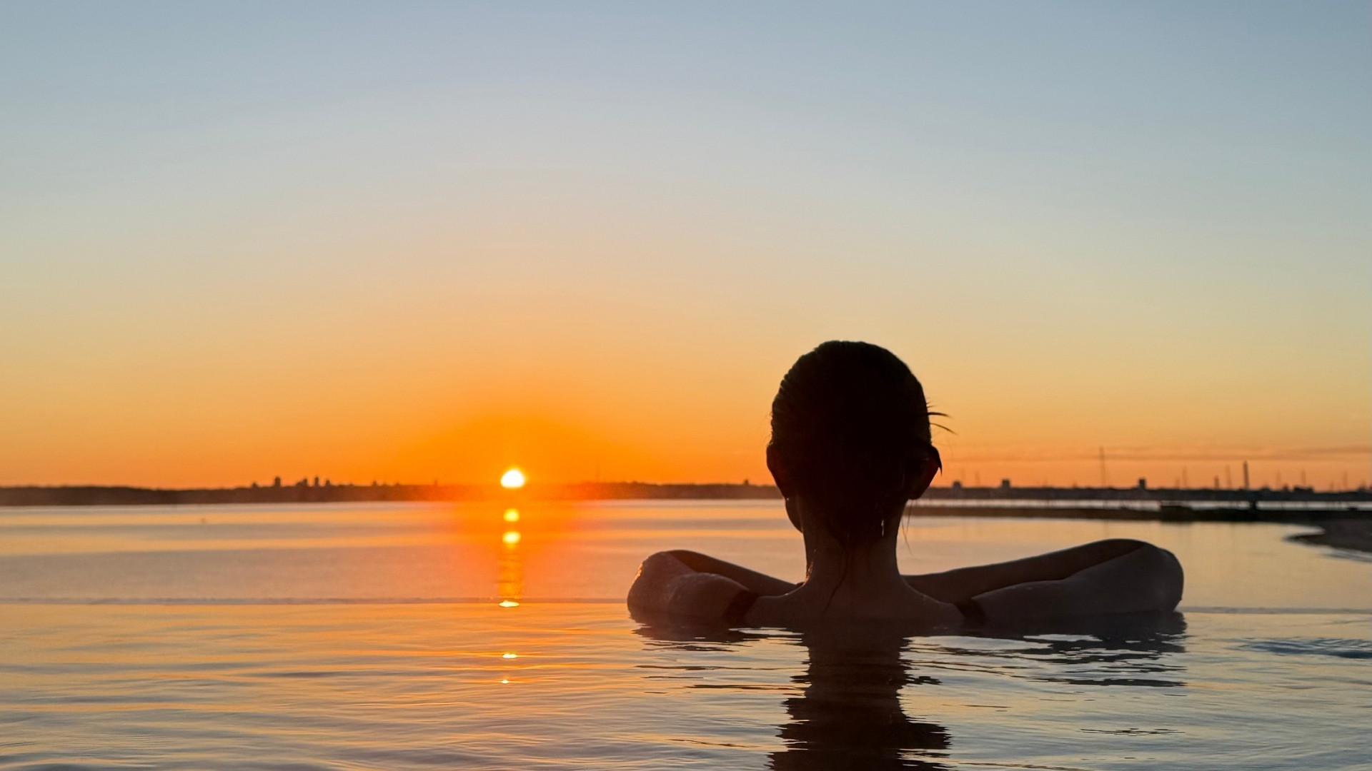 Kom langt væk, tæt på 