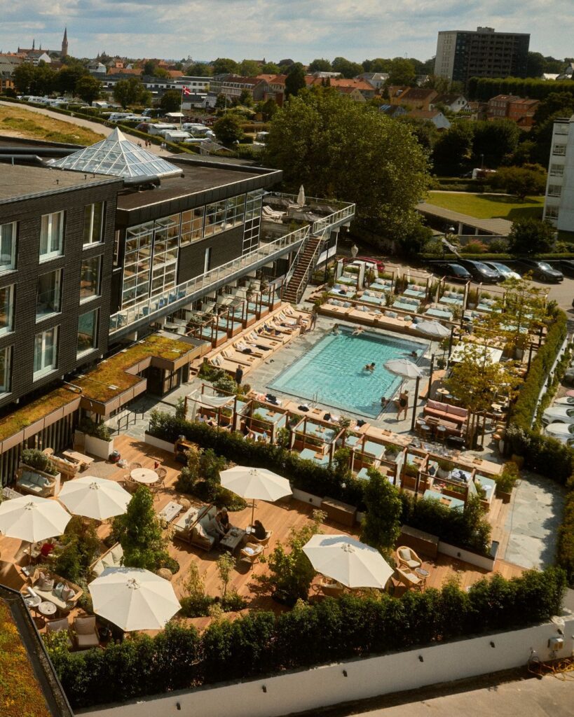 Pool Terrace - Marienlyst Strandhotel